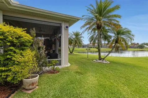 5780 W 1st Square SW Vero Beach FL 32968