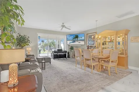 5780 W 1st Square SW Vero Beach FL 32968
