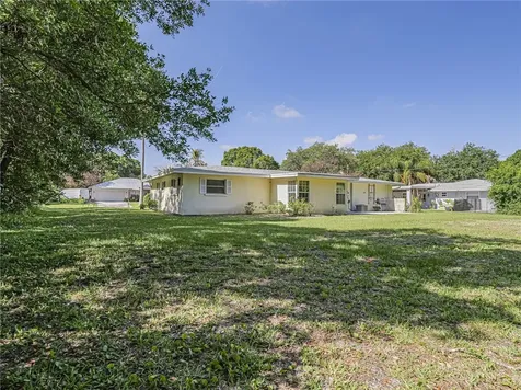 2616 15th Street Vero Beach FL 32960