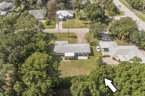 2616 15th Street Vero Beach FL 32960