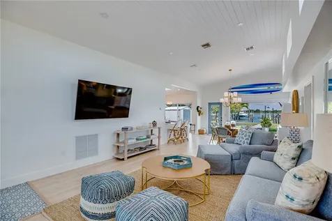 1604 Seaway Drive Hutchinson Island FL 34949
