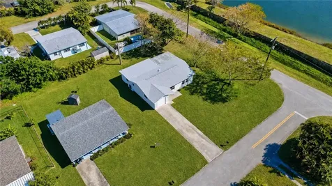 1310 4th Avenue Vero Beach FL 32960
