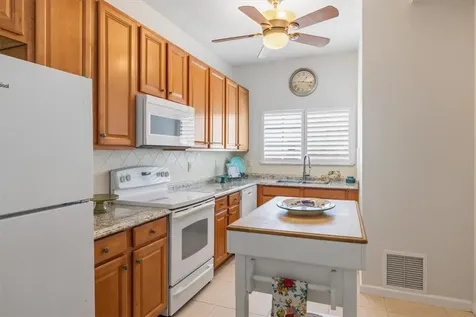 512 7th Square Vero Beach FL 32962