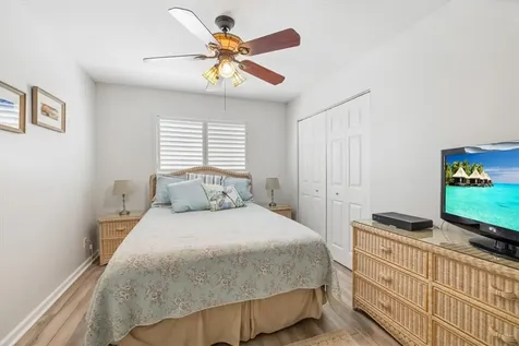 512 7th Square Vero Beach FL 32962