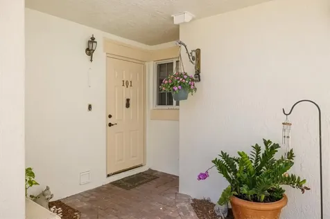 512 7th Square Vero Beach FL 32962