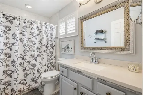 512 7th Square Vero Beach FL 32962