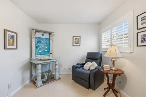 512 7th Square Vero Beach FL 32962