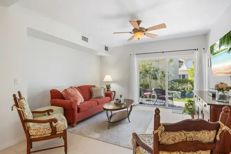 512 7th Square Vero Beach FL 32962