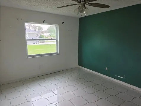 2080 Elmhurst Road Port St Lucie FL 34952