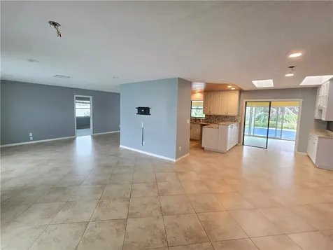 2080 Elmhurst Road Port St Lucie FL 34952