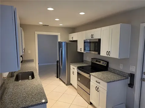581 Crescent Avenue Port St Lucie FL 34984