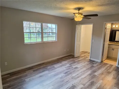 581 Crescent Avenue Port St Lucie FL 34984