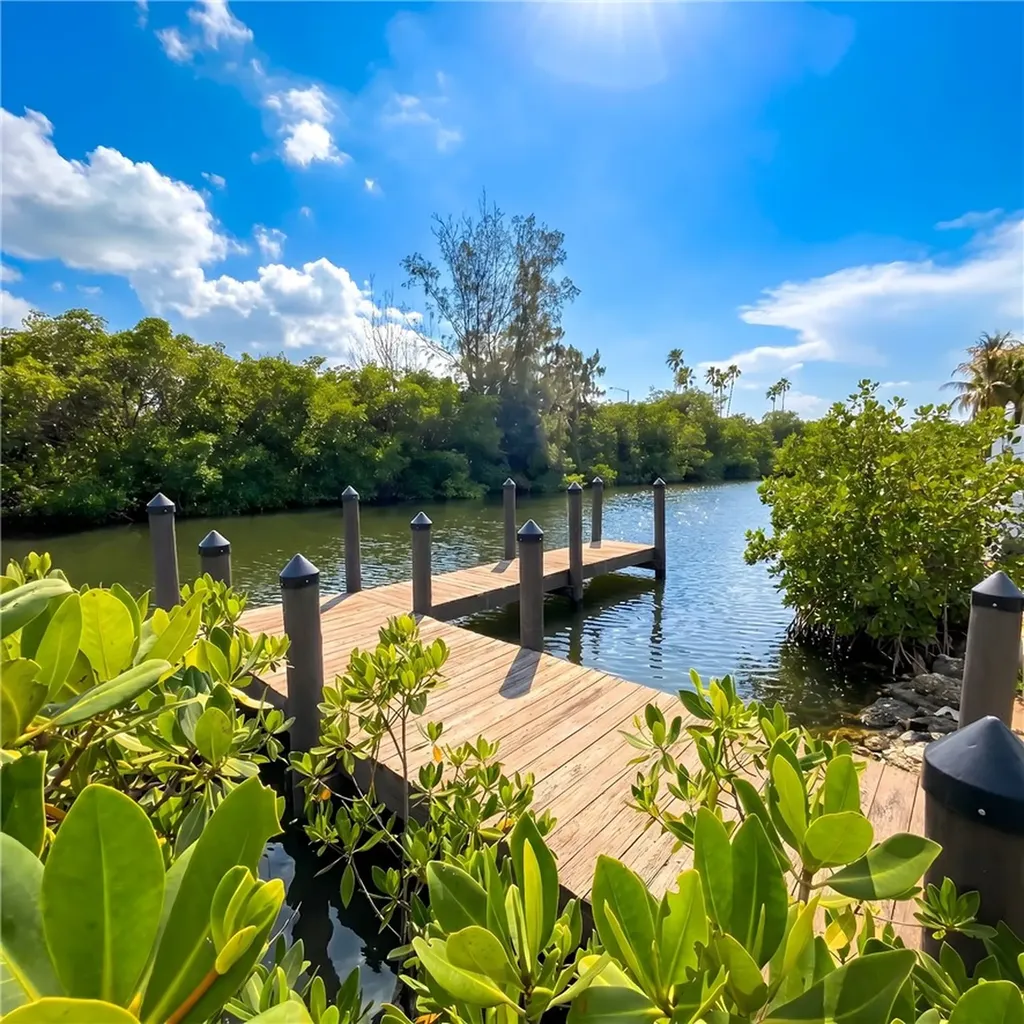 1845 Robalo Drive Vero Beach FL 32960
