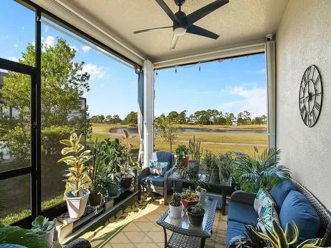602 Gossamer Wing Way Sebastian FL 32958