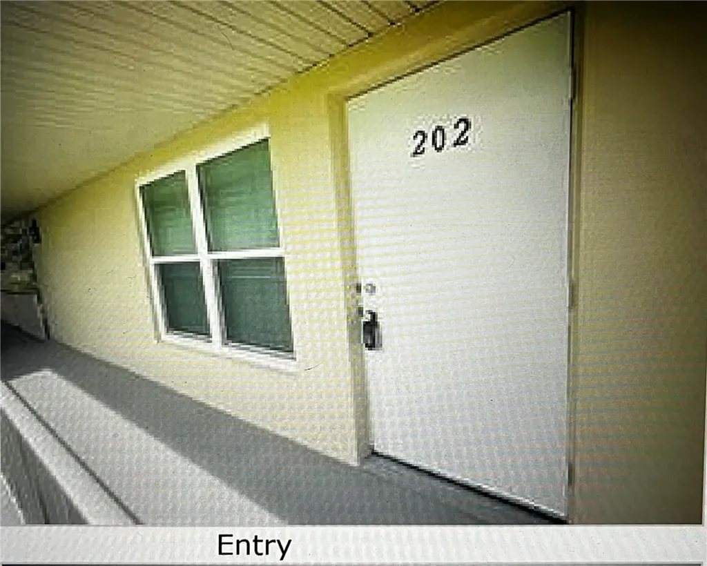 8 Vista Palm Lane Vero Beach FL 32962