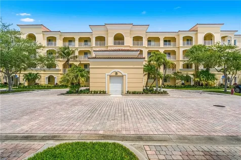 19 Harbour Isle Drive W Hutchinson Island FL 34949