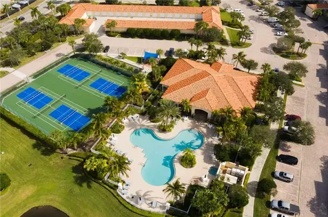 19 Harbour Isle Drive W Hutchinson Island FL 34949