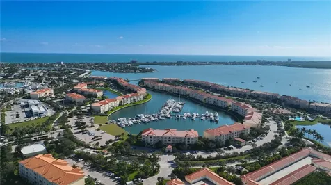 19 Harbour Isle Drive W Hutchinson Island FL 34949