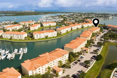19 Harbour Isle Drive W Hutchinson Island FL 34949