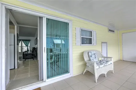 804 Sapodilla Drive Barefoot Bay FL 32976