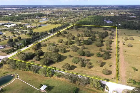6590 5th Street SW Vero Beach FL 32968