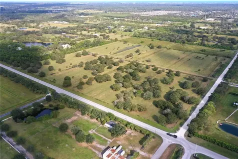 6590 5th Street SW Vero Beach FL 32968