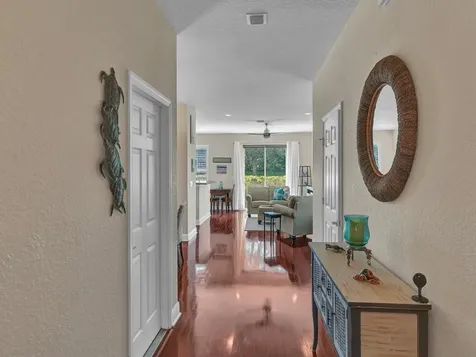 1233 Normandie Way Vero Beach FL 32960