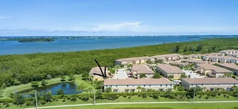 1233 Normandie Way Vero Beach FL 32960