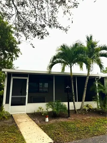 441 7th Place Vero Beach FL 32962