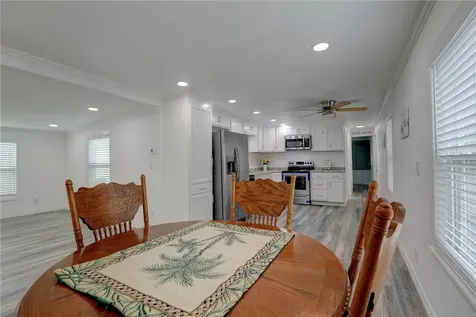 906 Wren Circle Barefoot Bay FL 32976