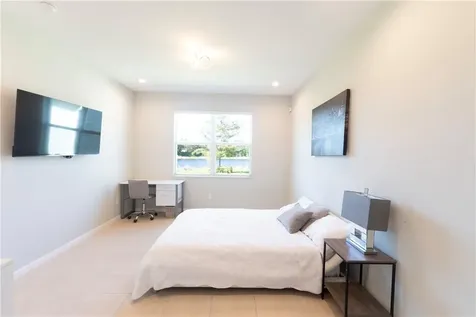 2172 Falls Manor Vero Beach FL 32967