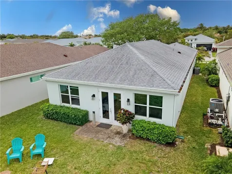 2172 Falls Manor Vero Beach FL 32967