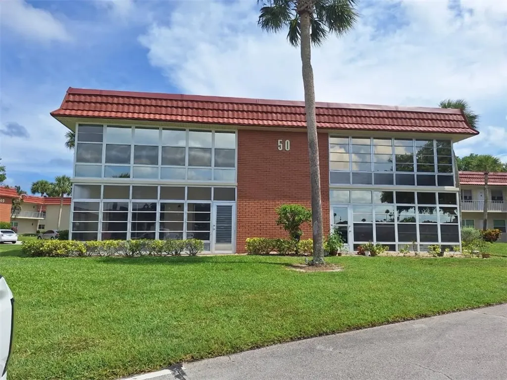50 Woodland Drive Vero Beach FL 32962