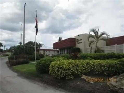 50 Woodland Drive Vero Beach FL 32962