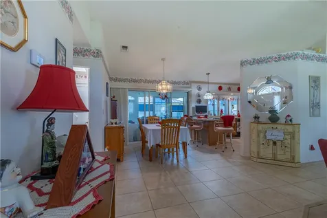 572 Citrus Avenue Sebastian FL 32958