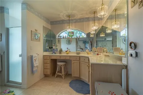 572 Citrus Avenue Sebastian FL 32958