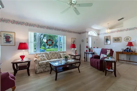572 Citrus Avenue Sebastian FL 32958