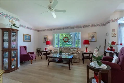 572 Citrus Avenue Sebastian FL 32958