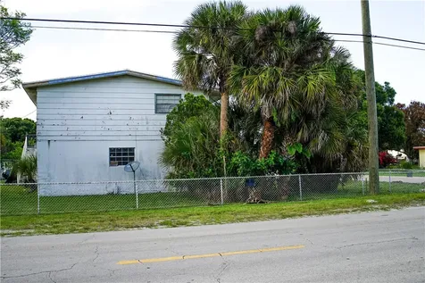 4105 32nd Avenue Vero Beach FL 32967