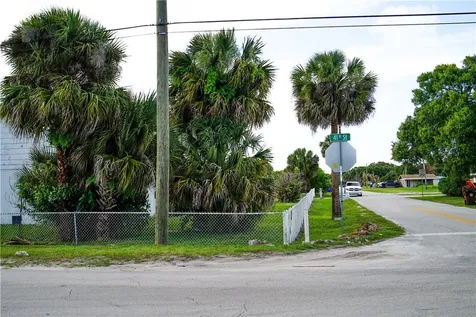 4105 32nd Avenue Vero Beach FL 32967