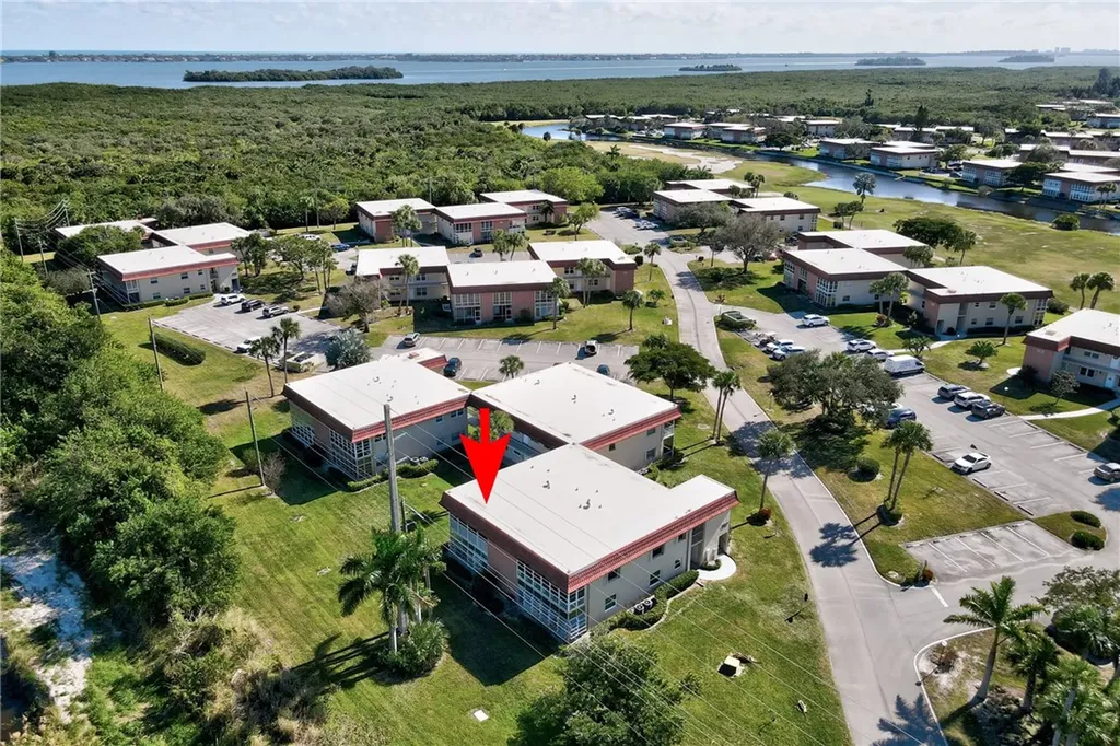 107 Spring Lake Court Vero Beach FL 32962