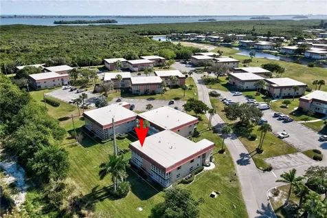 107 Spring Lake Court Vero Beach FL 32962