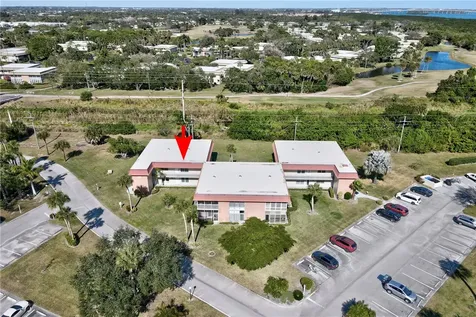 107 Spring Lake Court Vero Beach FL 32962