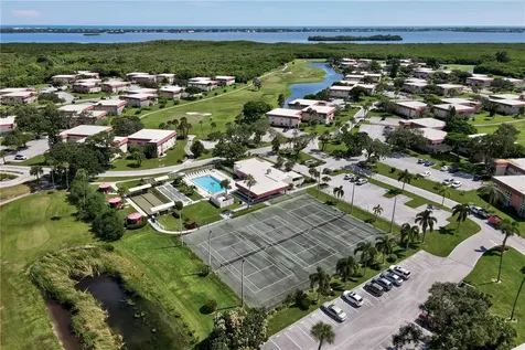 107 Spring Lake Court Vero Beach FL 32962