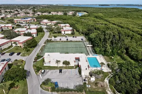 107 Spring Lake Court Vero Beach FL 32962