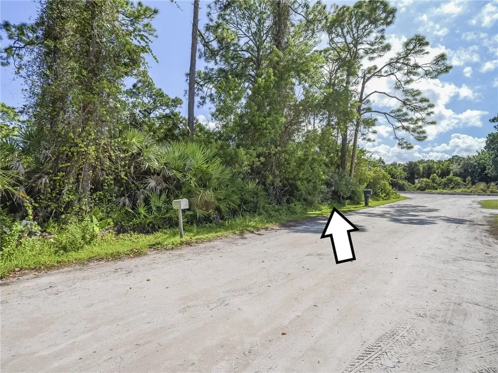 1290 10th Court SW Vero Beach FL 32962