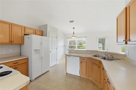 425 Oak Street Sebastian FL 32958