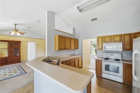 425 Oak Street Sebastian FL 32958