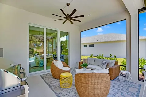 2136 Falls Manor Vero Beach FL 32967