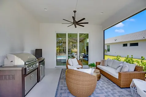2136 Falls Manor Vero Beach FL 32967